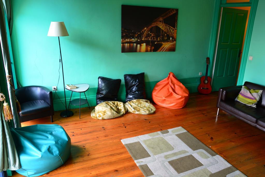 Alma Porto Hostel Экстерьер фото