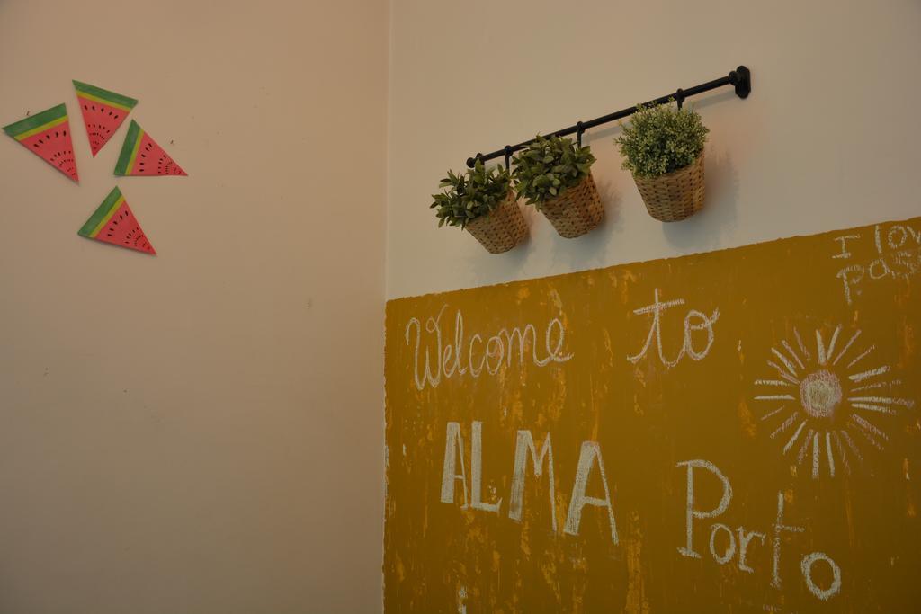 Alma Porto Hostel Экстерьер фото